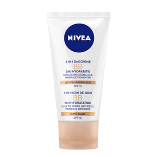 Nivea Essentials BB Cream Light SPF 15 Dagcrème 50ML Nivea Essentials BB Cream Light SPF 15 Dagcrème 50ML
