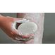 HappySoaps Kokos Shavingbar 80GR sfeerbeeld model hand HappySoaps Kokos Shavingbar 80GR sfeerbeeld model hand