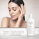 Louis Widmer Remederm Advanced Repair Cream 40ML vrouwelijk model met product