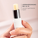 Louis Widmer Hydraderm Lippenverzorging Stick UV 15 Licht Geparfumeerd 4.5ML Handmodel met stick
