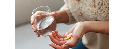 vitamines uit een potje tijdens de koude maanden