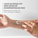 Louis Widmer Remederm Gezichtscrème Dag & Nacht Zonder parfum 50ML handmodel met créme Louis Widmer Remederm Gezichtscrème Dag & Nacht Zonder parfum 50ML handmodel met créme