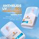 La Roche-Posay Anthelios  UVAIR Zonnebrand Serum SPF50+ Light 50ML Blauwe achtergrond met 2 producten