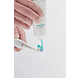 Bluem Daily Routine Fluoridevrij Combi 3ST Sfeerfoto hand met product en tandenborstel