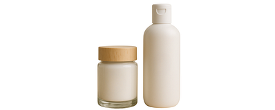 Een plastic fles en glazen potje met inhoud, zonder label.