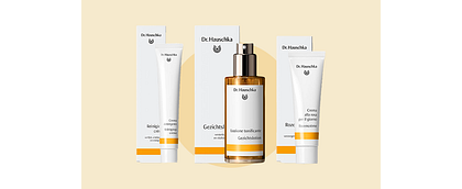 gezichtsverzorging van dr hauschka, witte verpakking met gele streep
